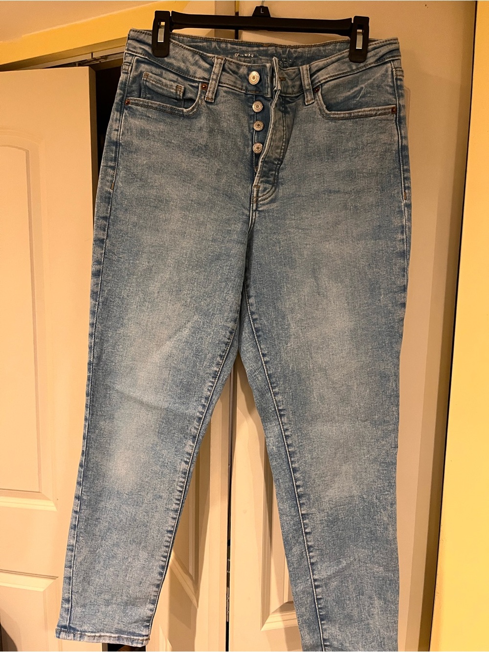 Old navy Light Wash Women’s Jeans - Classic High-Rise Button Fly